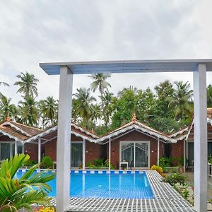 Golden Rice Resort & Cottages